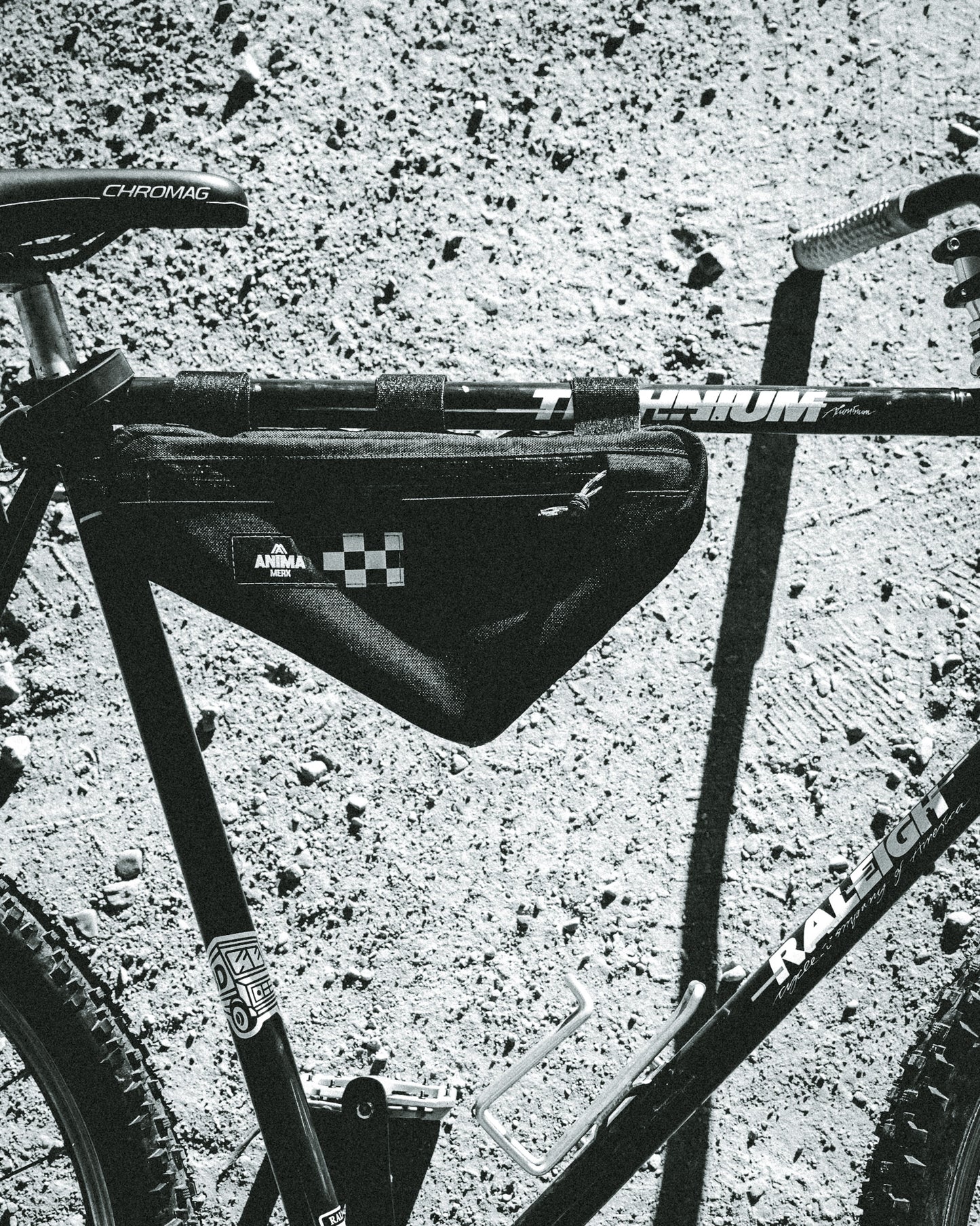 BIKE FRAME BAG