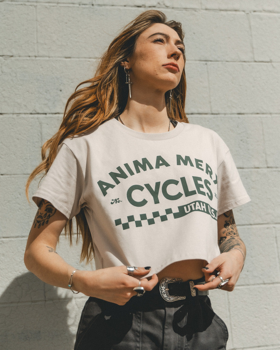 ANIMA MERX CYCLES GRAPHIC CROP-TEE: BONE