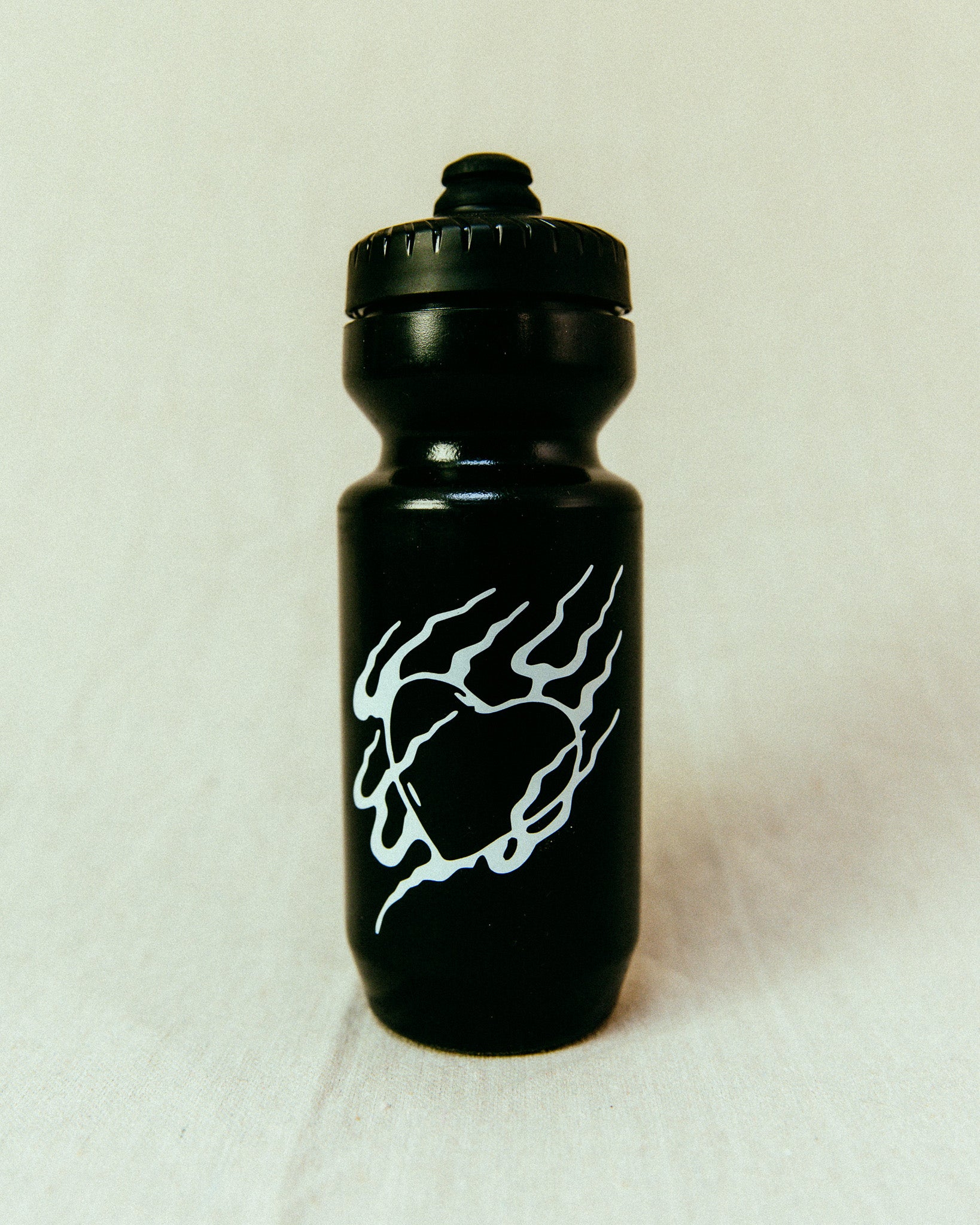 TEAM BOTTLE: 22oz