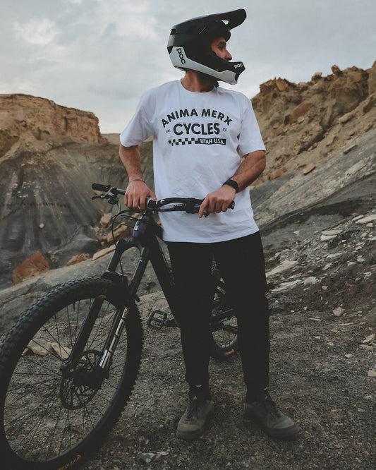 ANIMA MERX CYCLES GRAPHIC TEE: WHITE