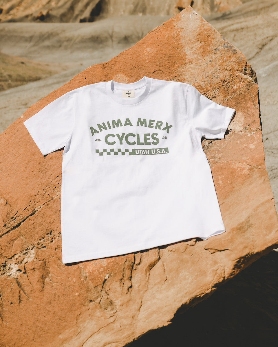 ANIMA MERX CYCLES GRAPHIC TEE: WHITE