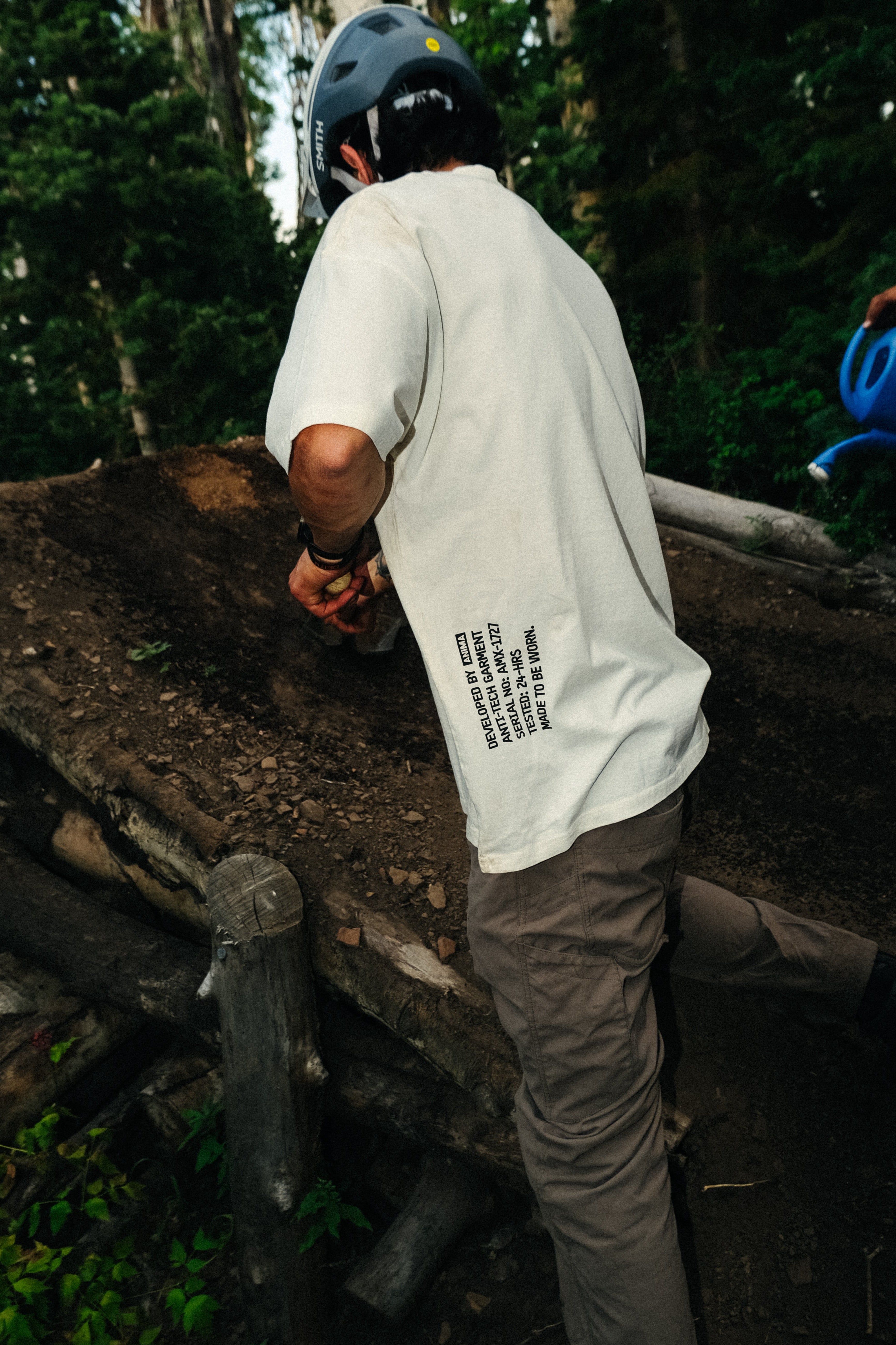 FIELD TEE: WHITE
