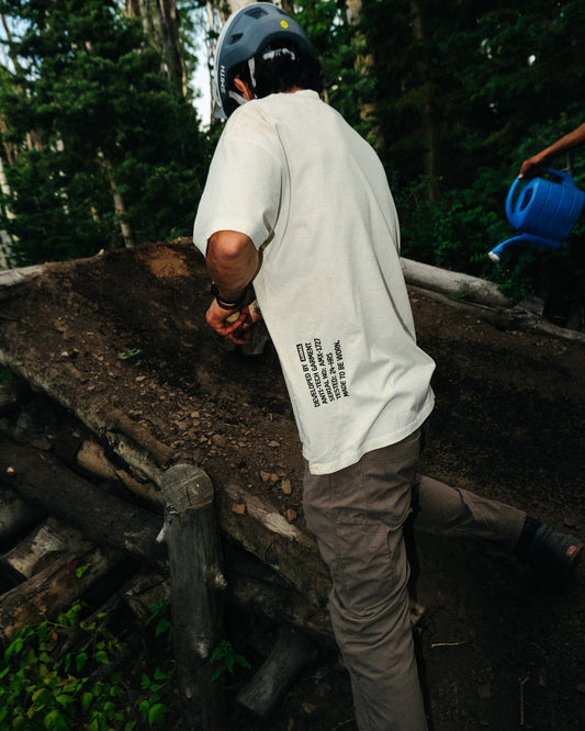 FIELD TEE: WHITE