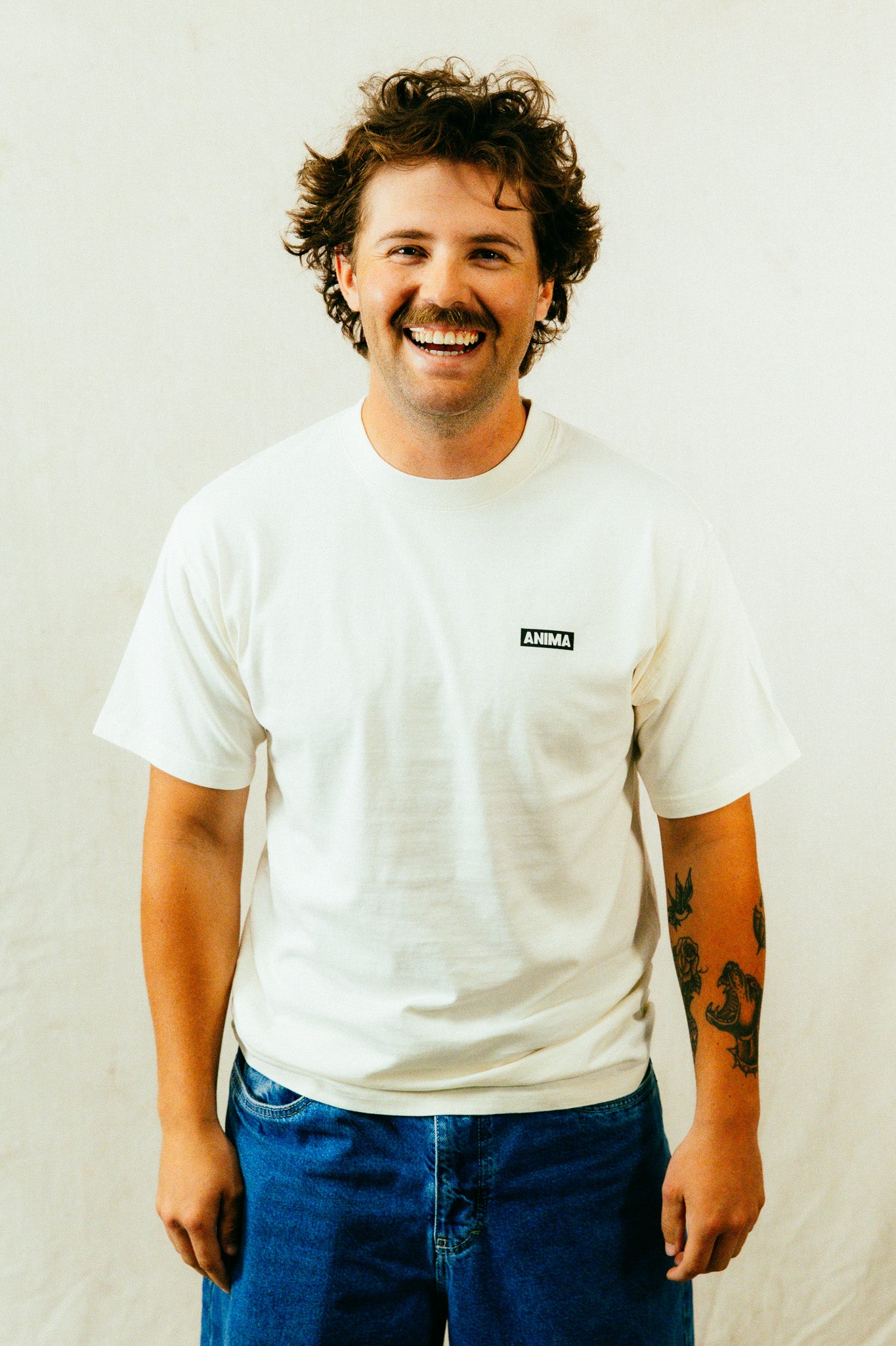 FIELD TEE: WHITE